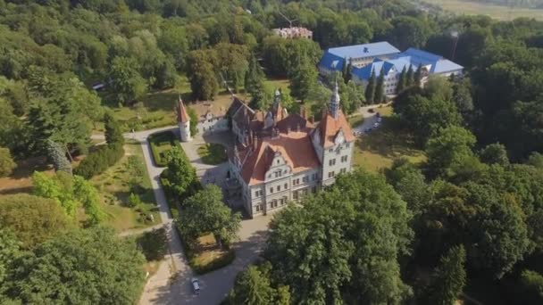Shenborn Schloss Den Karpaten Der Nähe Des Sees Ukraine Luftaufnahme — Stockvideo