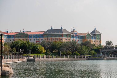 DUBAI; BİRLİK ARAB EMIRATES - 05 Kasım 2021: DUBAI Parkları ve Resorts Bölgesi