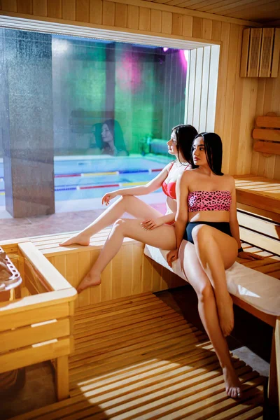 Beauty Spa Healthy Lifestyle Concept Beautiful Young Girls Relaxing Luxury — ストック写真