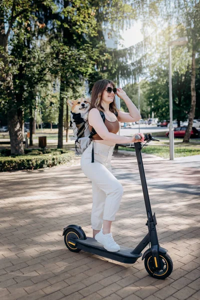 Happy Smiling Woman Traveler Riding Her Electro Scooter City Parkland — Photo