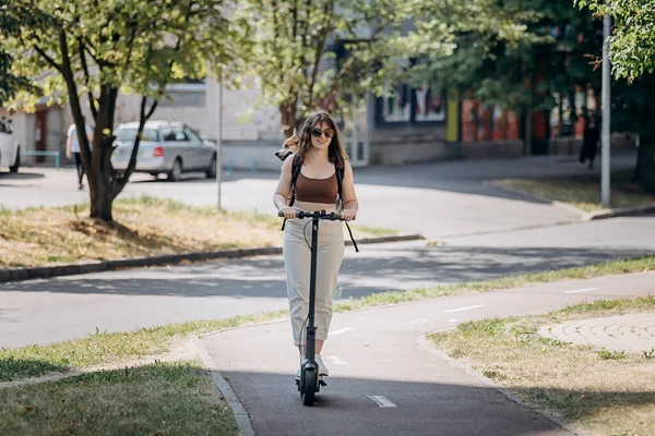 Happy Smiling Woman Traveler Riding Her Electro Scooter City Parkland — Photo