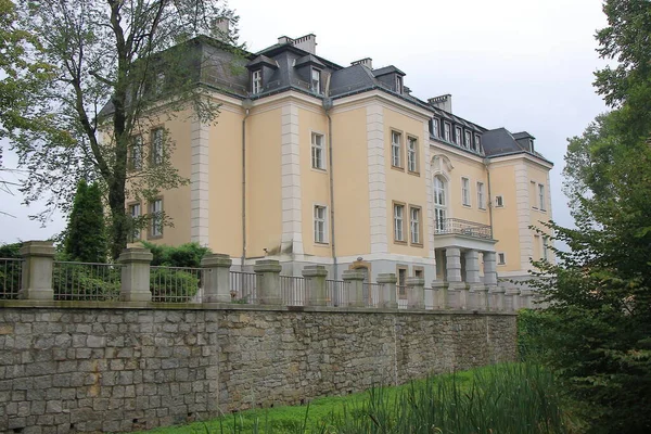 Palacio Neobarroco Del Siglo Xviii Krzyowa Polonia Baja Silesia — Foto de Stock