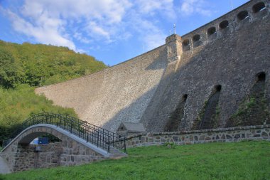 Zagrze lskie 'deki Bystrzyca barajı (Polonya)