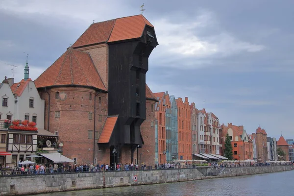 Brama Zuraw Gdanskban Egy Történelmi Kikötői Daru Gdansk Egyik Vízkapuja — Stock Fotó