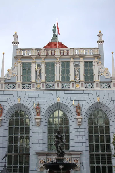 Gdaňsk Polsko Rokoková Fontána Sochou Neptuna První Poloviny Století Pozadí — Stock fotografie