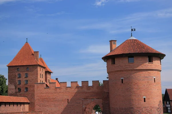 Gothic castle in Malbork (Poland), built by the Teutonic Order; the seat of the great masters of the Teutonic Order and the authorities of the Teutonic Order, and in the years 1457 - 1772 the residence of the Polish kings.