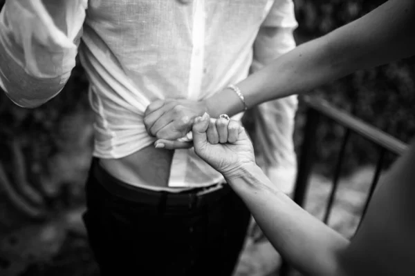 Bride Twists Groom Wet Shirt — Foto de Stock