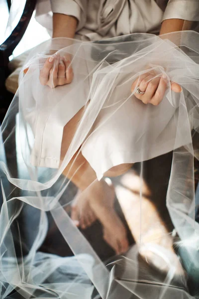 Zásnubní Prsten Prstu Nevěsty Svatební Den — Stock fotografie
