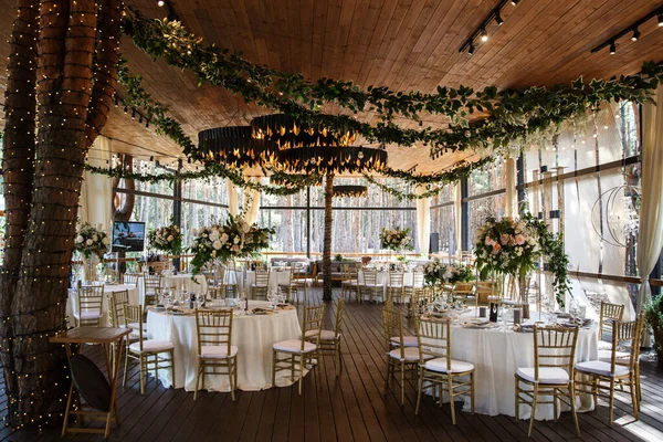 Elegante Salón Banquetes Para Una Fiesta Bodas — Foto de Stock