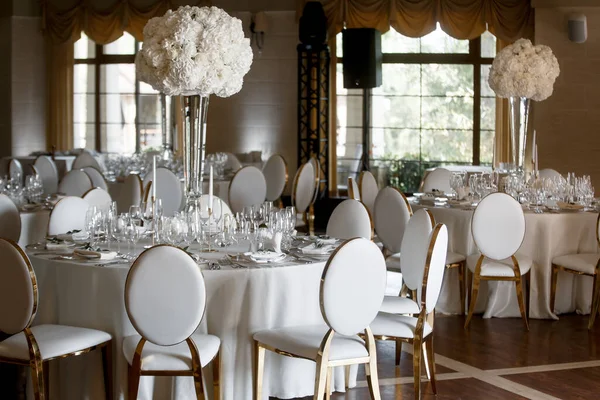 Elegante Salón Banquetes Para Una Fiesta Bodas — Foto de Stock