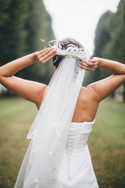 Bride Wedding Dress Posing Garden — Stock Photo, Image
