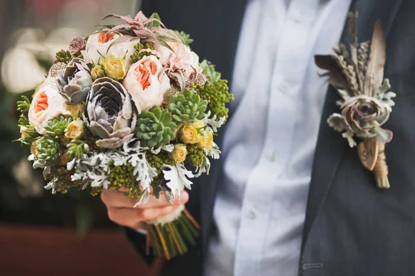 Bright Wedding Bouquet Hands Groom — Stock Photo, Image