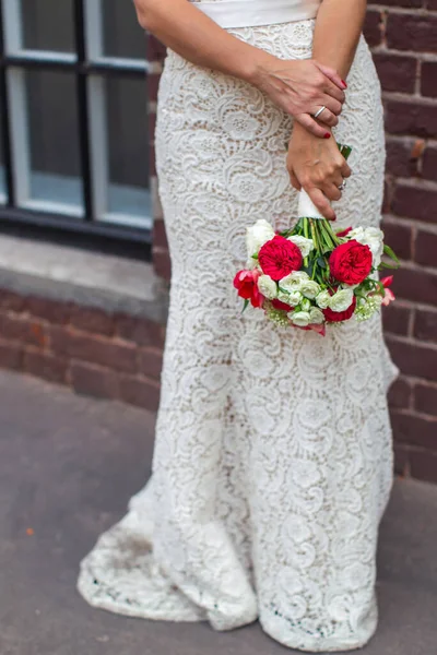 Bright Wedding Bouquet Hands Bride — Stok fotoğraf