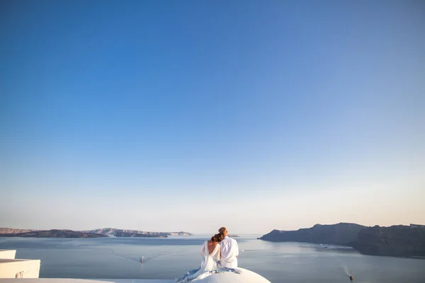 Bride Groom Wedding Day Newlyweds Sit Roof Embrace — Stock Fotó