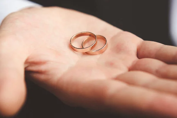 Wedding Rings Palm Groom — Stock Photo, Image