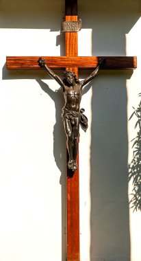 İzmir St. John 's Katolik Katedral Bazilikası Vahiy Kitabı' nda bahsedilen yedi kilise arasında bugün ayakta kalan tek kilisedir..