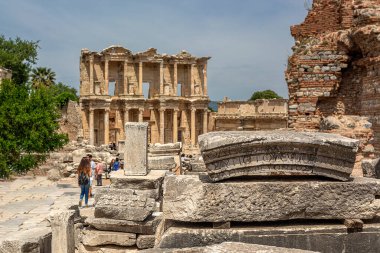 Efes antik şehir ve Celsius kütüphanesi
