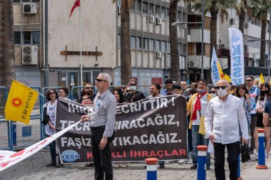 05,01,2022 Mayıs 1. Miting, işçi ve işçi gününde düzenlenen büyük bir mitingle kutlandı..