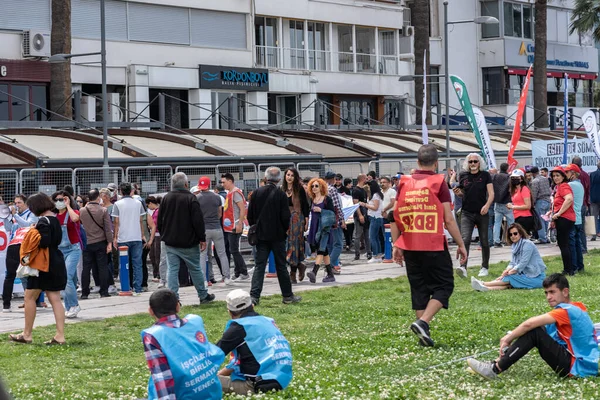 05,01,2022 Mayıs 1. Miting, işçi ve işçi gününde düzenlenen büyük bir mitingle kutlandı..