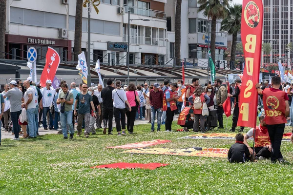 05,01,2022 Mayıs 1. Miting, işçi ve işçi gününde düzenlenen büyük bir mitingle kutlandı..