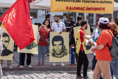05.01.2022, İzmir, Türkiye, 1 Mayıs yürüyüşü işçi ve işçi gününde düzenlenen büyük mitingle kutlandı