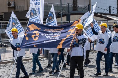 05.01.2022, İzmir, Türkiye, 1 Mayıs yürüyüşü işçi ve işçi gününde düzenlenen büyük mitingle kutlandı