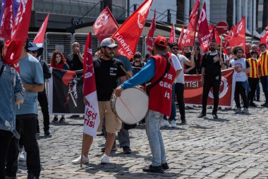 05.01.2022, İzmir, Türkiye, 1 Mayıs yürüyüşü işçi ve işçi gününde düzenlenen büyük mitingle kutlandı