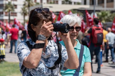 05.01.2022, İzmir, Türkiye, 1 Mayıs yürüyüşü işçi ve işçi gününde düzenlenen büyük mitingle kutlandı