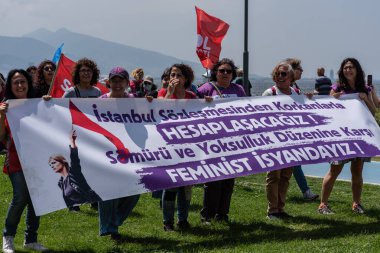 05.01.2022, İzmir, Türkiye, Edip Akbayram konseri 1 Mayıs 'ta İzmir' de düzenlenen mitingde coşkuyla dinlendi..