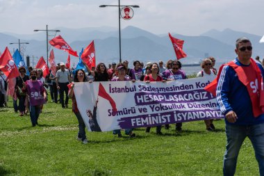 05.01.2022, İzmir, Türkiye, Edip Akbayram konseri 1 Mayıs 'ta İzmir' de düzenlenen mitingde coşkuyla dinlendi..