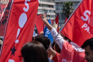 05.01.2022, İzmir, Türkiye, Edip Akbayram konseri 1 Mayıs 'ta İzmir' de düzenlenen mitingde coşkuyla dinlendi..