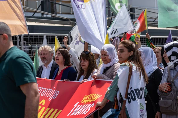 05.01.2022, İzmir, Türkiye, Edip Akbayram konseri 1 Mayıs 'ta İzmir' de düzenlenen mitingde coşkuyla dinlendi..