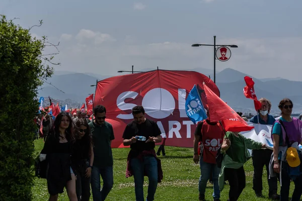 05.01.2022, İzmir, Türkiye, Edip Akbayram konseri 1 Mayıs 'ta İzmir' de düzenlenen mitingde coşkuyla dinlendi..