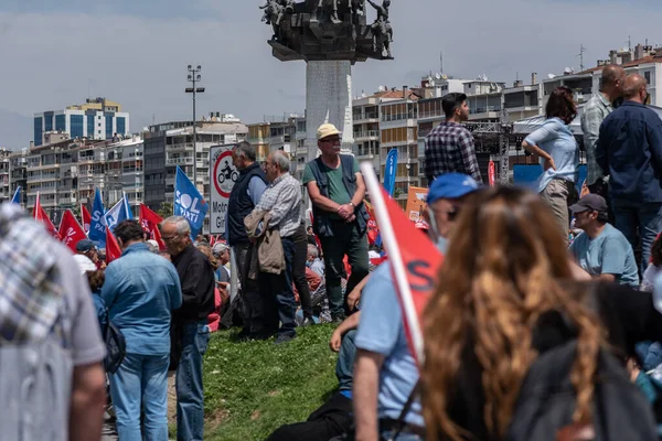 05.01.2022, İzmir, Türkiye, Edip Akbayram konseri 1 Mayıs 'ta İzmir' de düzenlenen mitingde coşkuyla dinlendi..