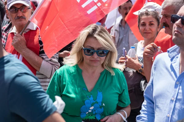 05.01.2022, İzmir, Türkiye, Edip Akbayram konseri 1 Mayıs 'ta İzmir' de düzenlenen mitingde coşkuyla dinlendi..