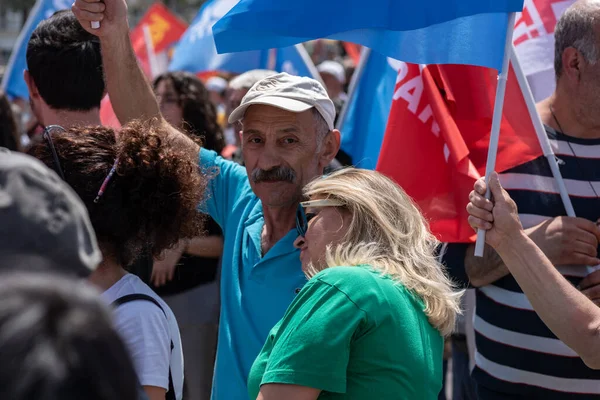 05.01.2022, İzmir, Türkiye, Edip Akbayram konseri 1 Mayıs 'ta İzmir' de düzenlenen mitingde coşkuyla dinlendi..