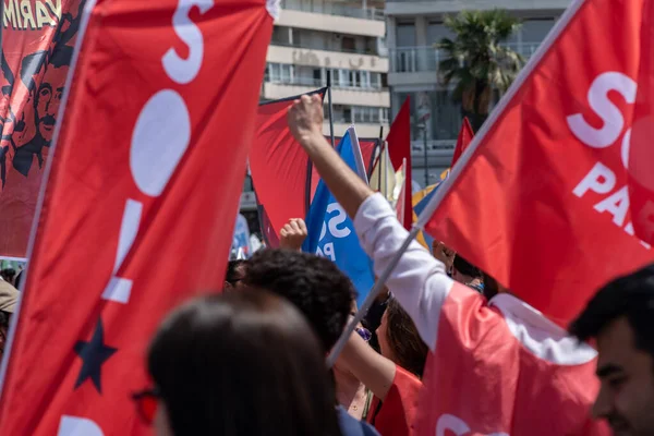 05.01.2022, İzmir, Türkiye, Edip Akbayram konseri 1 Mayıs 'ta İzmir' de düzenlenen mitingde coşkuyla dinlendi..