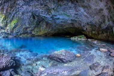 Sky God Zeus took refuge in this cave, rested and bathed in order to escape the wrath of his brother Poseidon and wait for him to calm down. The cave, which looks like a natural pond in the rock.