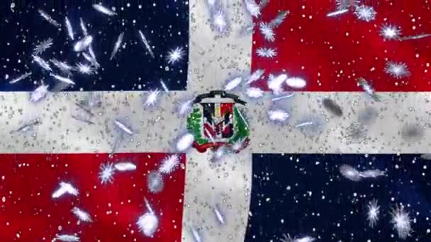 Dominikai Köztársaság lengő zászló és hóesés ciklikus háttér karácsony és újév, hurok — Stock videók