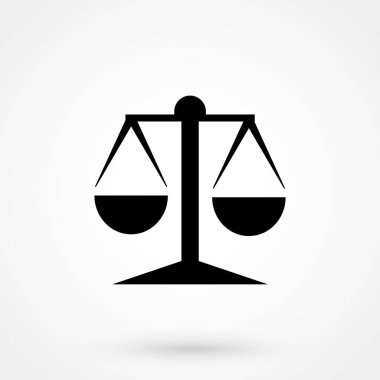 Beyaz arka planda siyah adalet ölçek simgesi