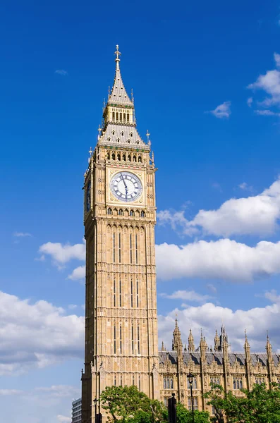 Recently Renovated Elizabeth Tower Houses Parliament Westminster London — Stock Photo, Image