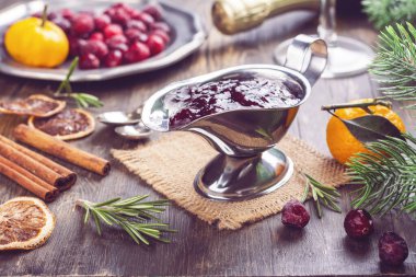 Noel Kızılcık Sosu