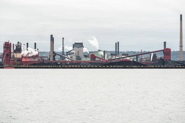 View Lakeside Integrated Steel Mill Cloudy Autumn Day Hamilton Canada — Stock Photo, Image