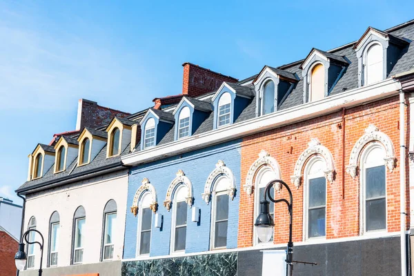 Rangée Bâtiments Historiques Avec Commerces Rez Chaussée Dans Centre Ville — Photo