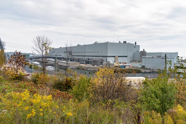 Pohled Exteriér Jaderné Elektrárny Zamračeného Podzimního Dne Ontario Kanada — Stock fotografie