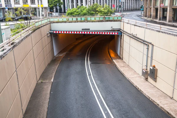 Stadswegtunnel Die Onder Een Straat Een Stadscentrum Loopt Frankfurt Duitsland — Stockfoto