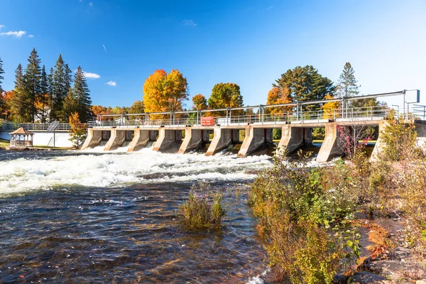 Small Dam River Clear Autumn Day Baysville Canada — Stock Photo, Image