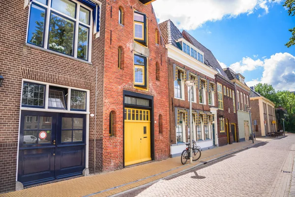 Row Renovated Historic Architecture Cobbled Street City Centre Sunny Summer — Stock Photo, Image