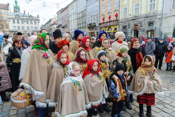 Lviv Ukraine January 2022 Ukrainians Sing Christmas Carols Carry Decorated — Stock Fotó