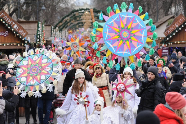Lviv, Ukraine, 8 January 2022. Procession of zvizdari (Christmas Star carriers) held as part of the Spalakh rizdvianoi zvizdy (The Flash of the Christmas Star) Festival in Lviv, western Ukraine. Every year, enthusiasts take to the streets of Lviv. Th